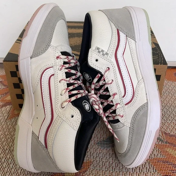 Vans WMNS Zahba Mid Gray/Multi
VN000CBSBGG Sneakers - Picture 11 of 16